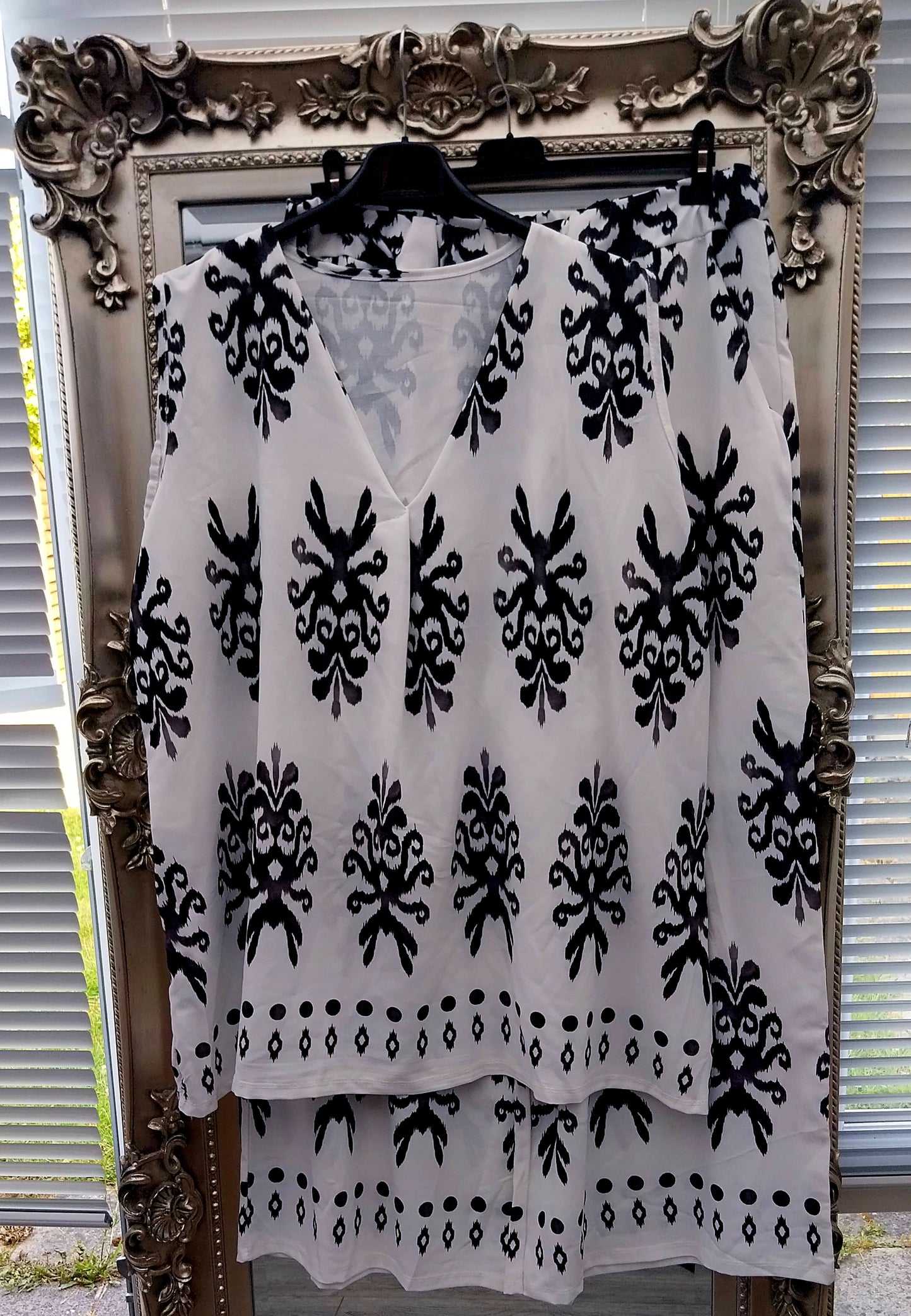 V neck co-ord set