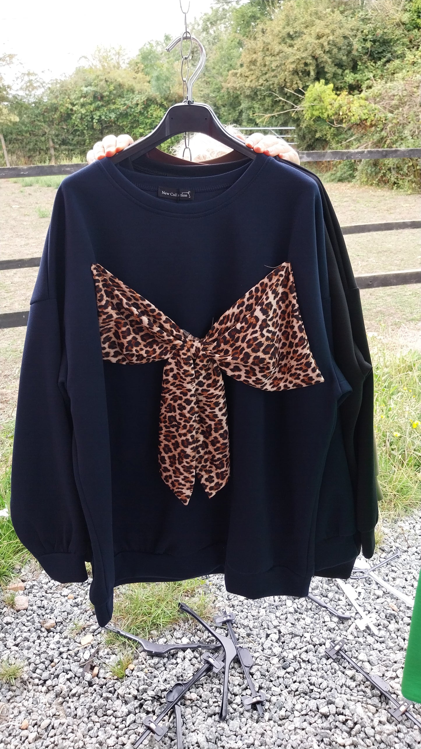 Leopard bow jumper