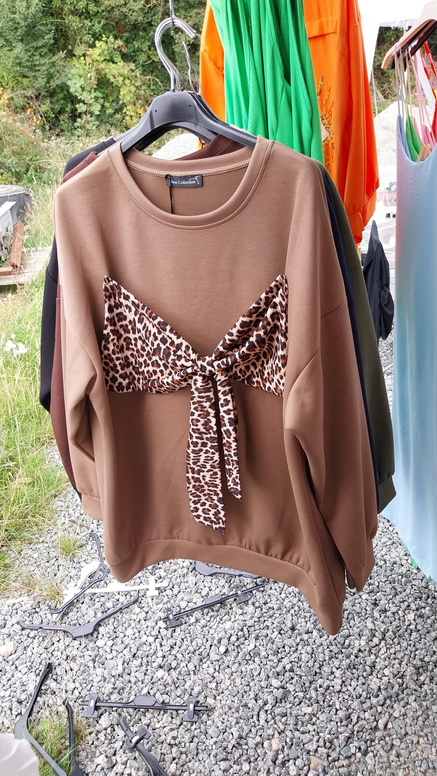 Leopard bow jumper