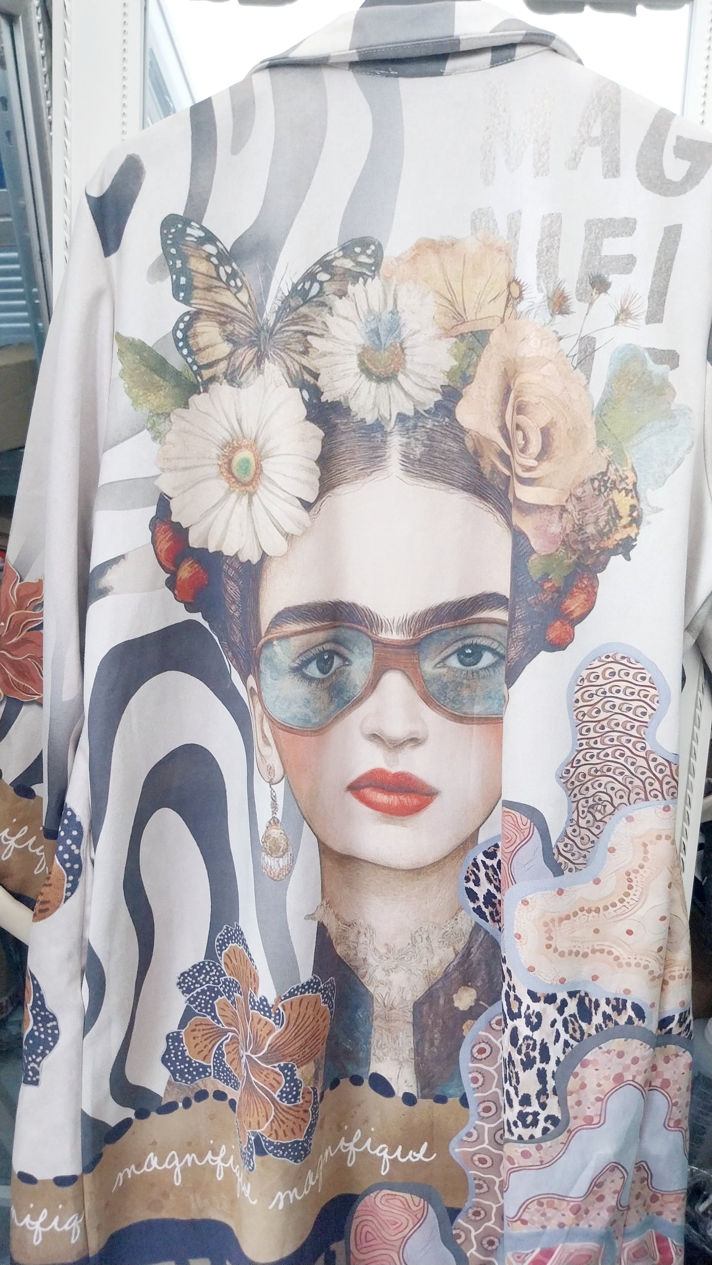 Print shacket