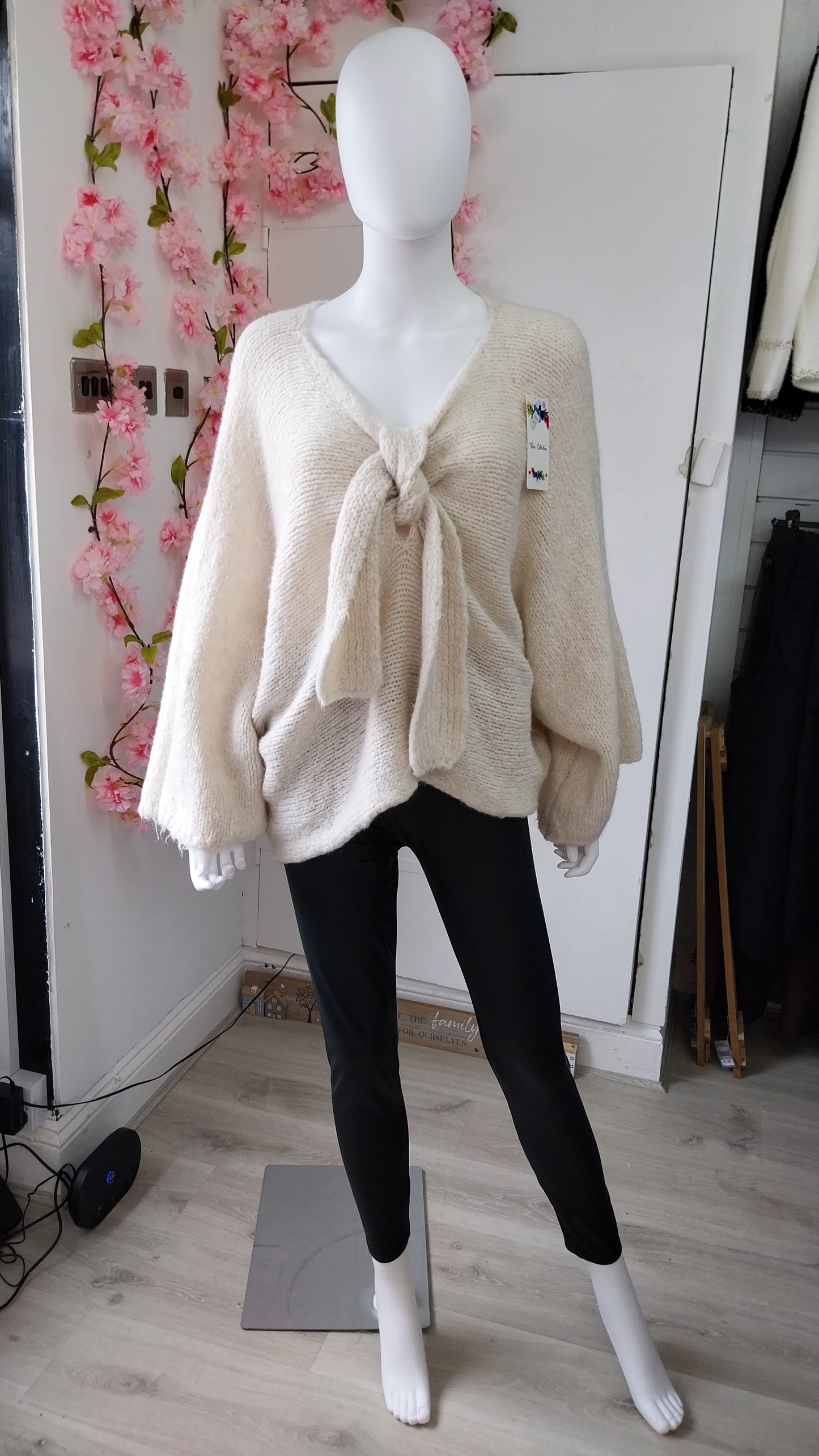 Supersoft bow jumper