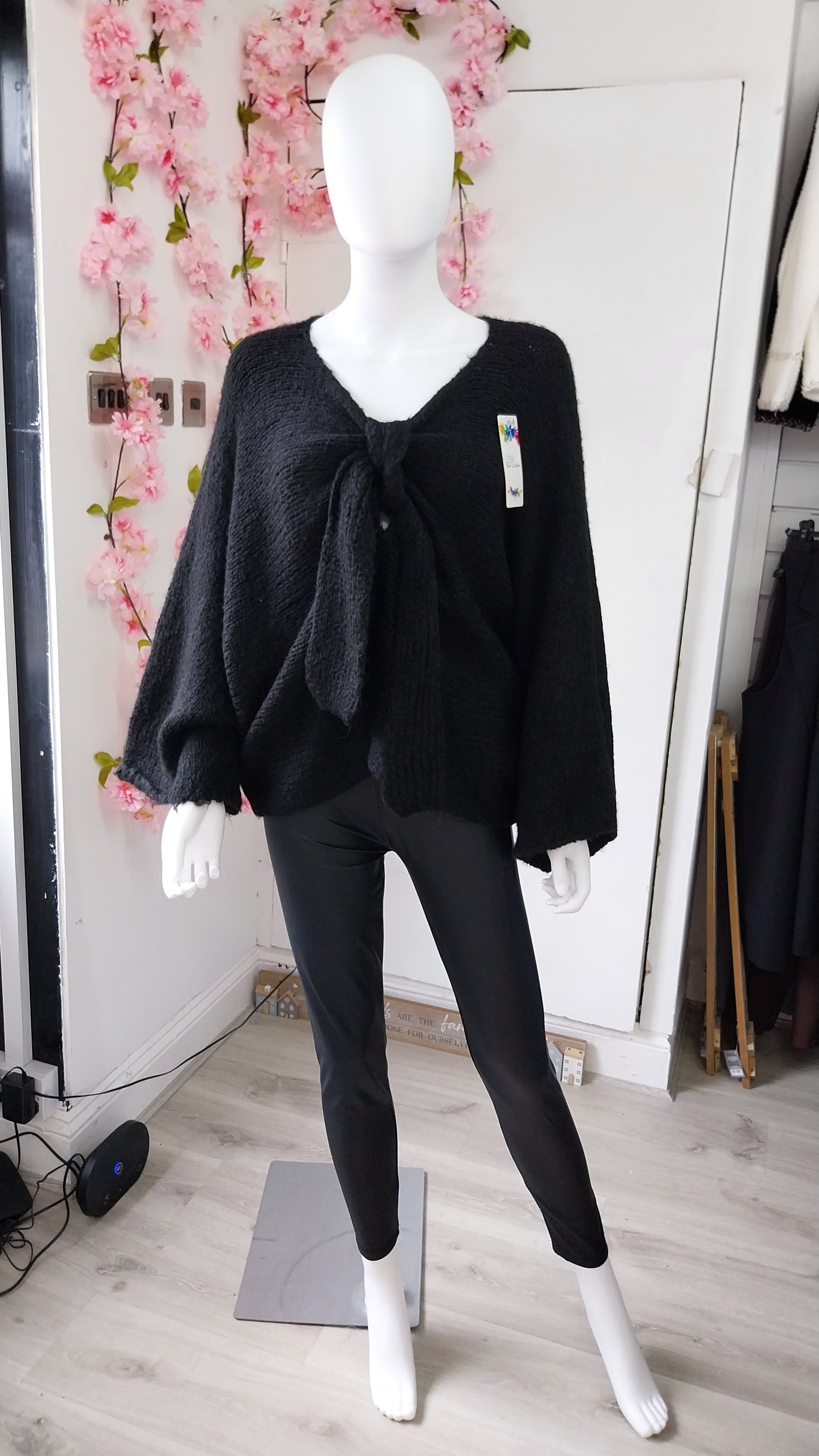 Supersoft bow jumper